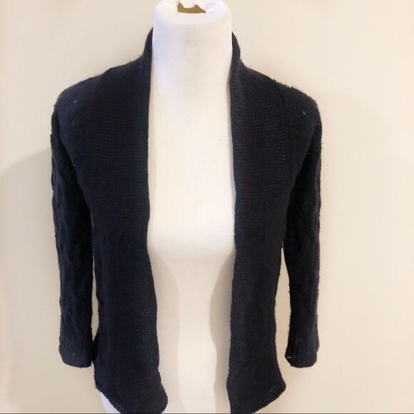 Adorable small black knit sweater‎ - Picture 1 of 6